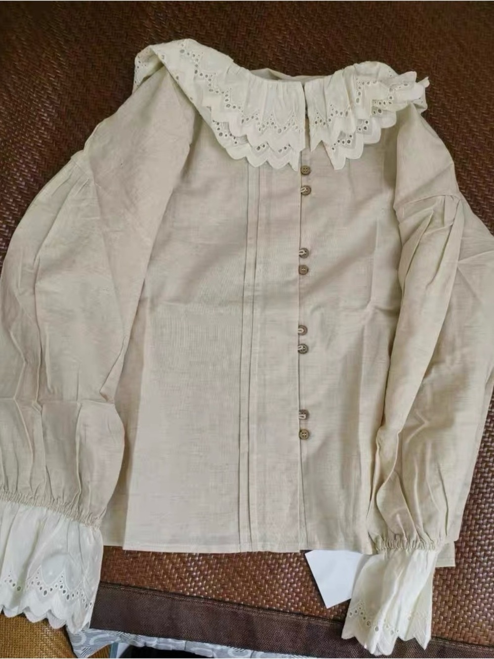 Women's Cream Eyelet-Collar Button Front Blouse Jacket